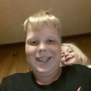 Meet your Posher, Lois